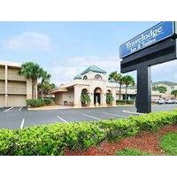 Travelodge Inn and Suites Orlando Airport