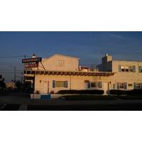 Tradewinds Motel