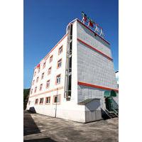 Traum Hotel & Condo