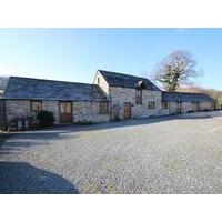 tresarrett manor barn