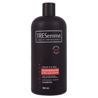 TRESemmé® Colour Revitalising Shampoo 900ml