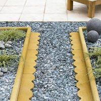 Traditional Scalloped Paving Edging Buff (L)600mm (H)150mm (T)50mm