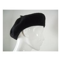 Traditional Black Wool Beret