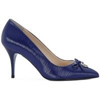 trussardi saffiano 149 womens court shoes in multicolour