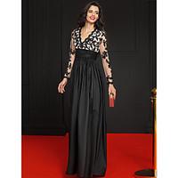 TS Couture Formal Evening Dress - Celebrity Style A-line V-neck Floor-length Lace / Taffeta with Appliques