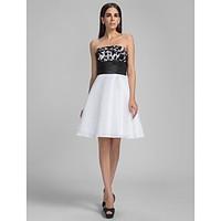 TS Couture Cocktail Party / Homecoming / Graduation / Holiday Dress - Short Plus Size / Petite A-line Strapless Knee-length Taffeta with Lace / Sash