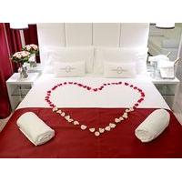 Tullia e Prisca Relais