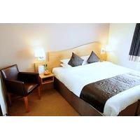 Two Night Break with Dinner at The Queensgate Hotel for Two
