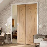 Twin Telescopic Pocket Verona Oak Veneer Door