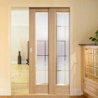 Twin Telescopic Pocket Seville Oak Veneer Doors - Frosted Glass Inc Clear Brilliant Cut Bevel Edges - Prefinished