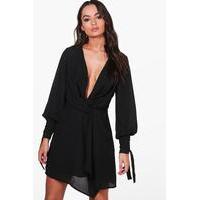 Twist Front Ruched Sleeves Shift Dress - black