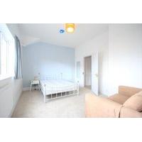 Uber cool, enormous, double ensuite bedroom