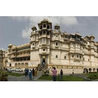 Udaipur Sightseeing Day Tour Inc...