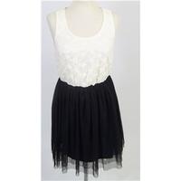 Ultra Pink Black & White Sleeveless Dress Size M