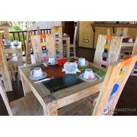 UNITED COLORS OF BALI