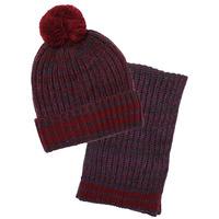 Unisex Tokyo Laundry Chamrousse Hat and Scarf Set in purple