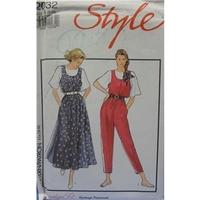 Unused Vintage Style 2032 Ladies Pinafore and Jumpsuit sewing pattern