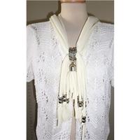 Unbranded Scarves only - One size - Cream/ivory and Black/White