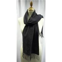 Unbranded - Size Medium - Grey - Scarf