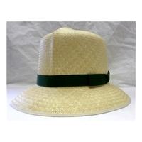 unbranded size 6 78 cream with green band ladies panama