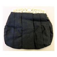 unbranded size s black clutch bag