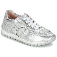 Unisa DALTON women\'s Shoes (Trainers) in Silver
