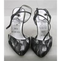 unbranded size 437 black silver slingbacks