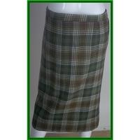 unbranded size 16 multi coloured knee length skirt