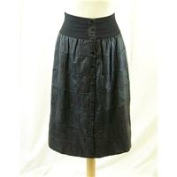 Unbranded - Size: S - Black knee-length leather skirt