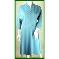 unbranded size 16 blue knee length dress
