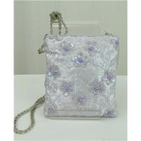 Unknown small bag lilac