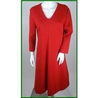 unbranded size 16 red knee length dress