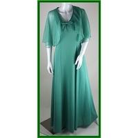 unbranded size 12 green vintage