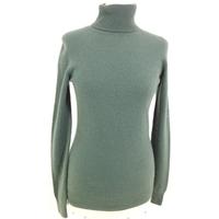 Uniqlo Size S High Quality Soft and Luxurious Pure Cashmere Bottle Green Jumper