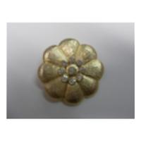 unbranded gold plated brooch