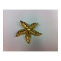 Unbranded, Vintage gold starfish pearl brooch