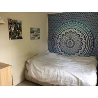 **URGENT** spacious double room available ASAP