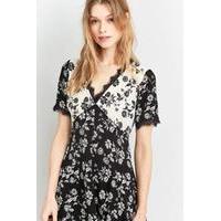 urban outfitters teatime floral dress black multi