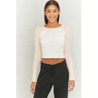 urban outfitters cropped raglan baseball top nudechair