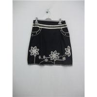 uttam london black floral skirt size large