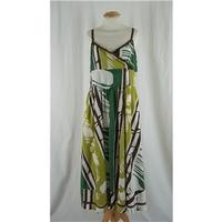 UTTAM sleeveless summer dress size - L
