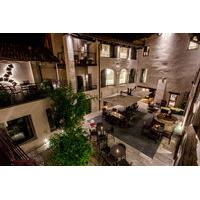 Uve Rooms & Wine Bar