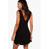 V Back Swing Dress - black