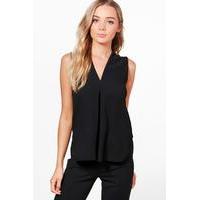 V-Neck Sleeveless Blouse - black