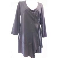 v mirabel size bust 40 black long sleeved top