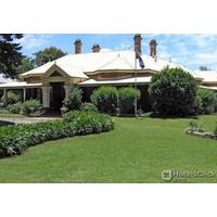 VACY HALL HISTORIC GUESTHOUSE