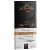 Valrhona Caramelia, milk chocolate block