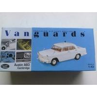 Vanguards 1/43 VA04405 Austin A60 Cambridge Cardiff City Police