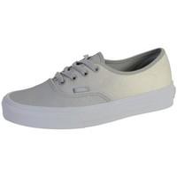 Vans Sneakerss Authentic (2 Tone Glitter) White women\'s Shoes (Trainers) in white