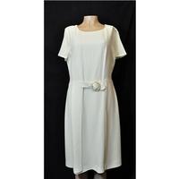 Valentino Size 14 Sophisticated Ivory Cream Shift Dress